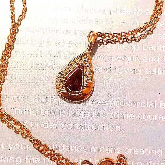 Gold and amethyst teardrop necklace - Picture 1 of 3
